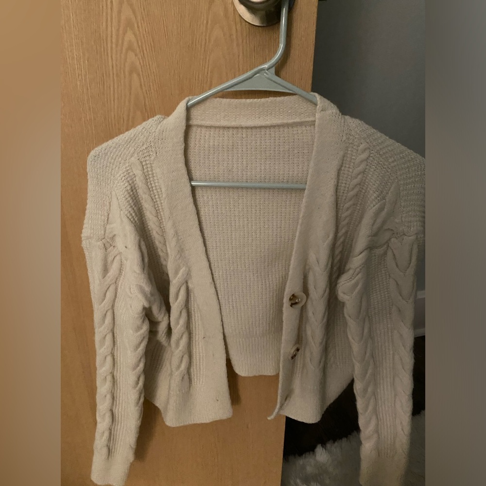 Cream cropped sweater